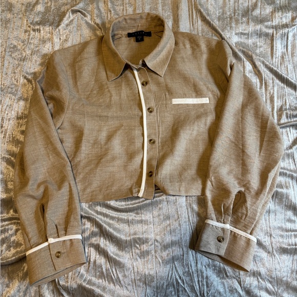 Two-Piece Set - Picture 3 of 8